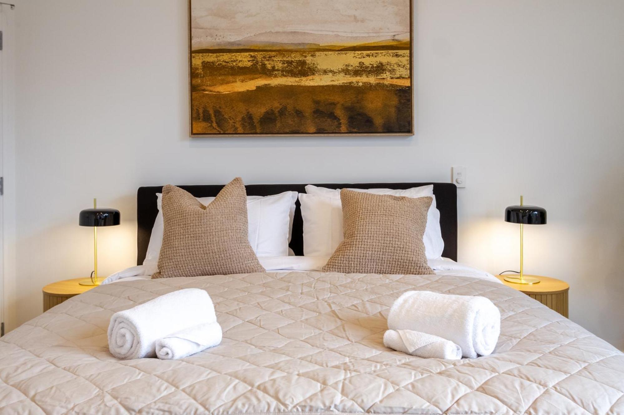 Single Level Studio, Cbd Escape: King Bed Christchurch Exterior photo